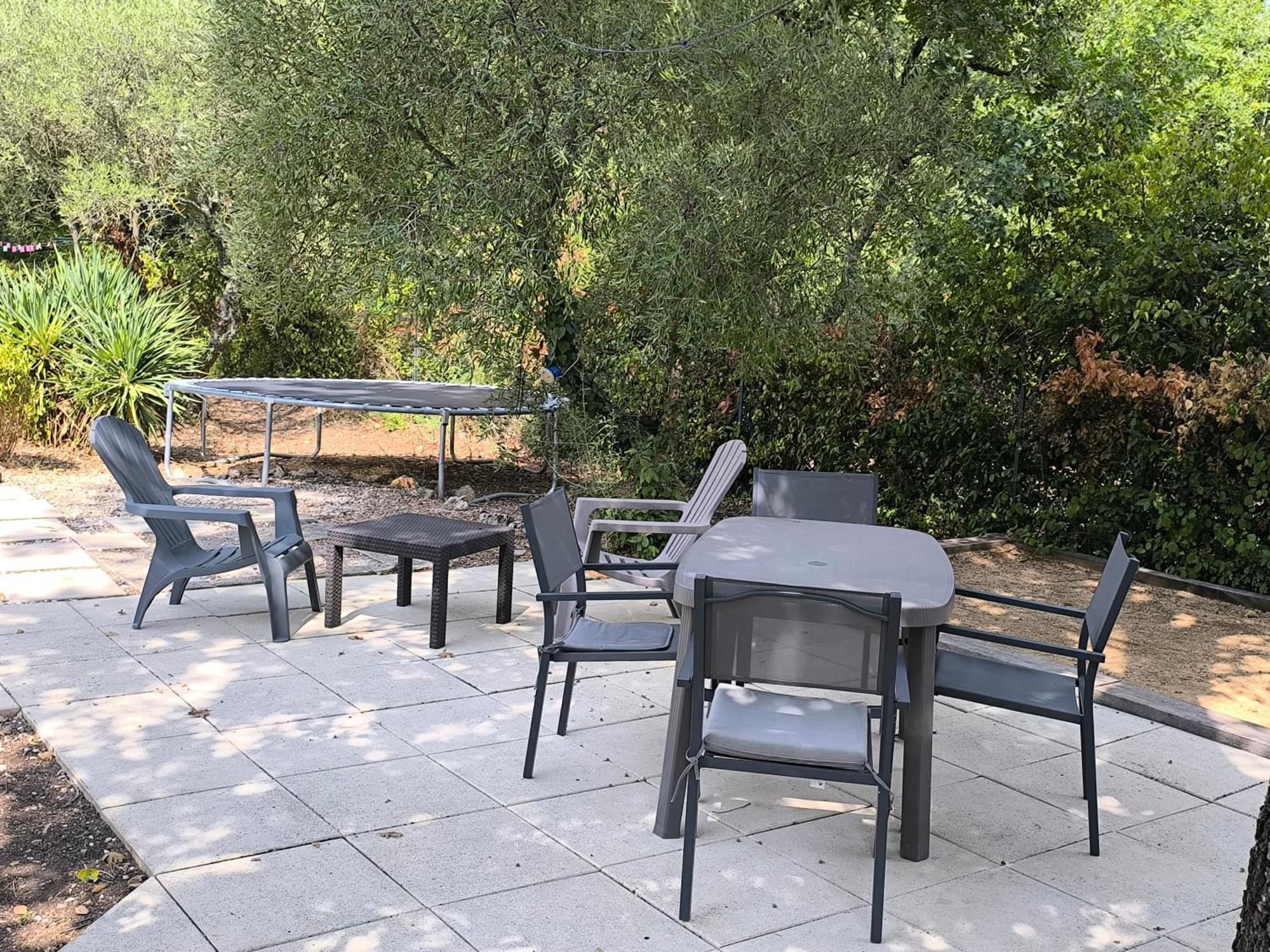 Villa Terre Neuve Signes Luaran gambar